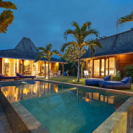 Villa Du Bah - Family Gateway 3Br Villa 12Min To Beach With Private Pool And Parking Керобокан Екстер'єр фото